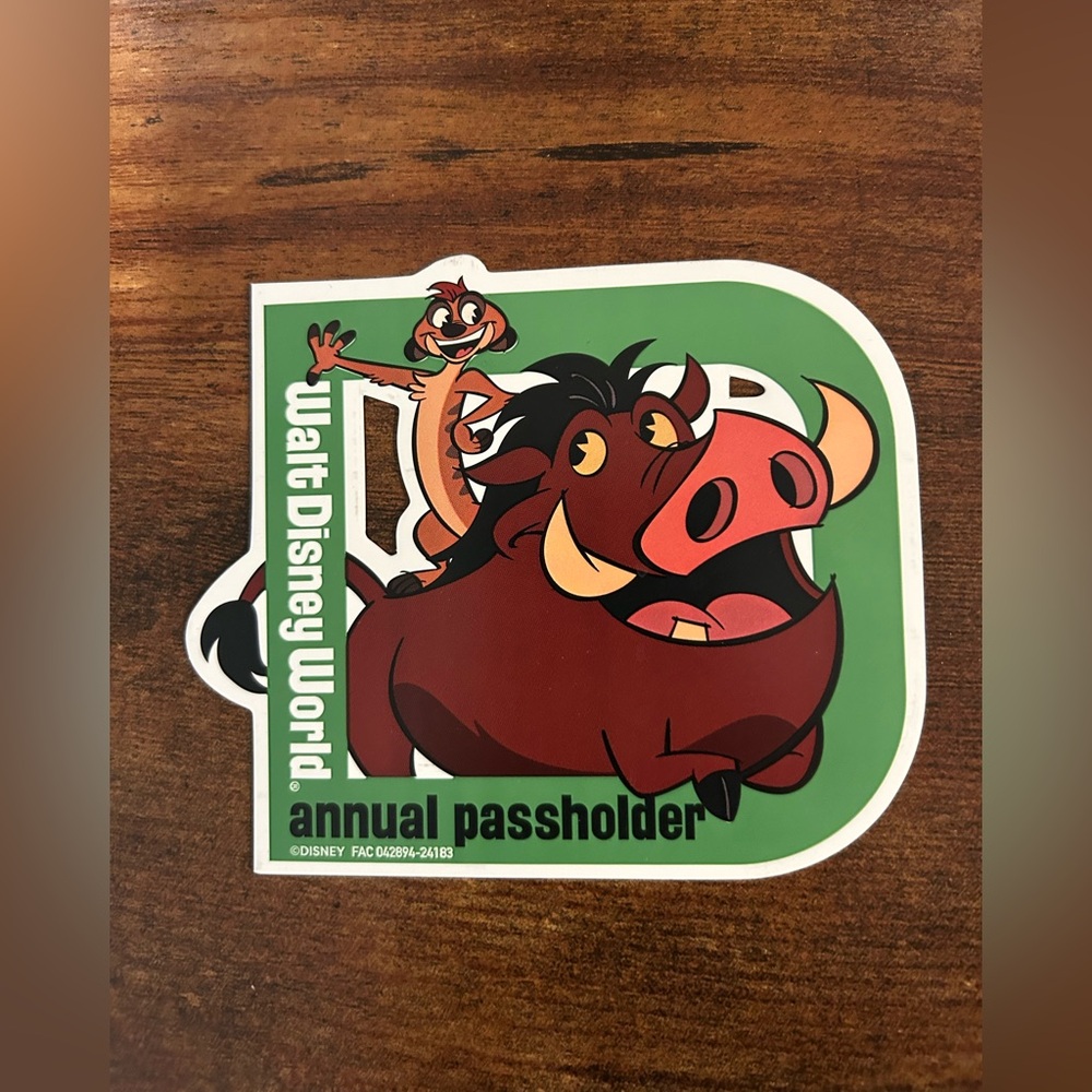 Walt Disney World Annual Passholder Magnet - Timon & Pumbaa Lion King